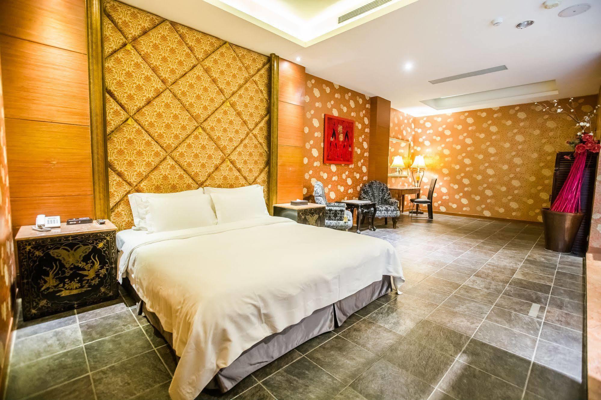 Ohya Chain Boutique Motel-Yongkang Bagian luar foto