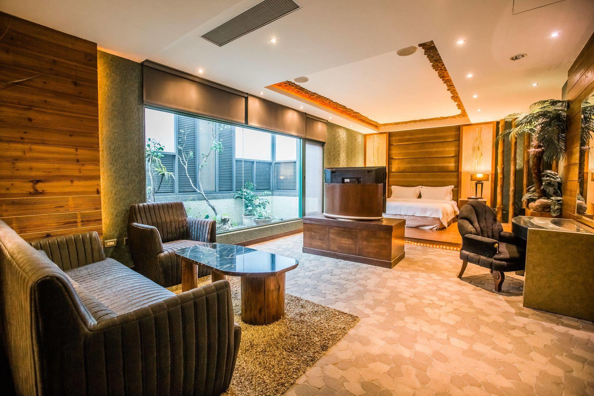 Ohya Chain Boutique Motel-Yongkang Bagian luar foto